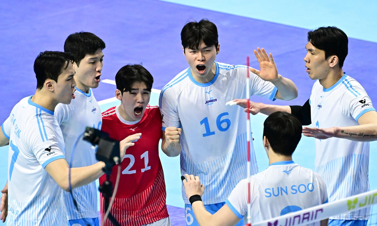 대한항공, 현대 꺾고 챔프전 2연승…2년 만의 우승 '1승 앞으로'