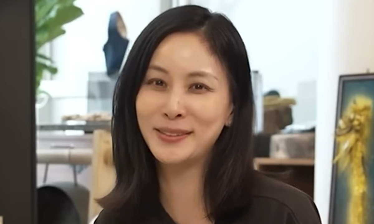 20분 투자로 전신 운동…53세 고소영이 선택한 108배 효과