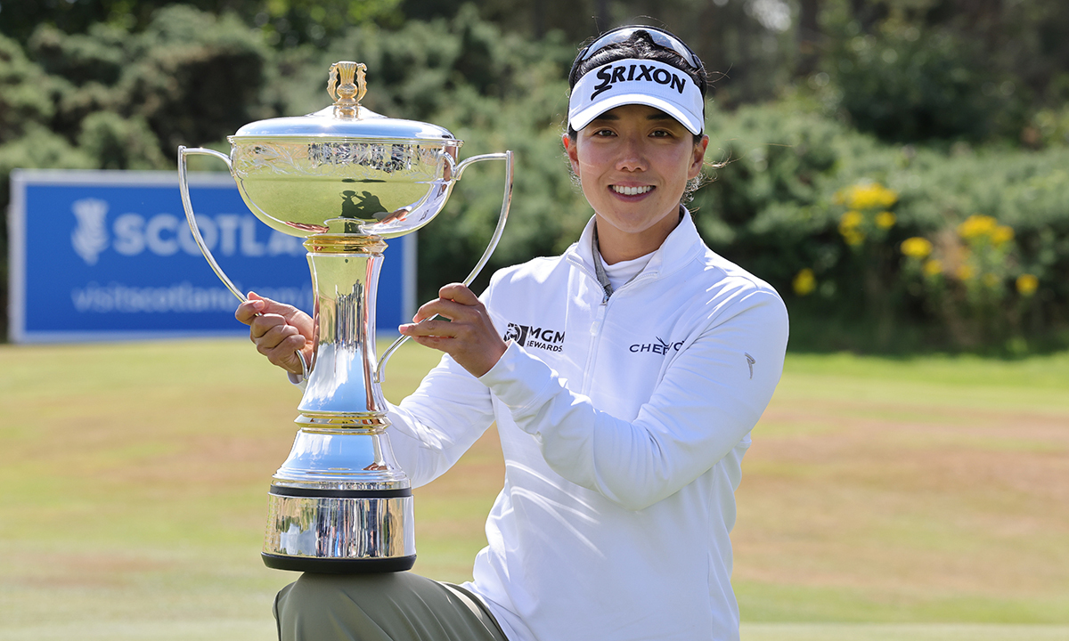 10년 만에 우승 한 푼 신지은…LPGA 투어 30년 만의 진기록